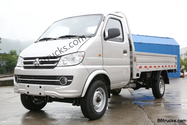 Changan Kuayue Xinbao MINI 1.2L 88hp 4X2(6 wheels) 2.2m single-row flatbed micro truck Exterior (3) | 86Trucks