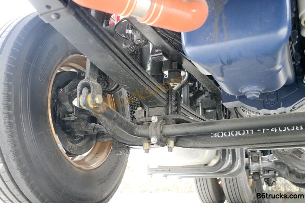 FAW Linghe F200 Heavy Truck 490 hp 6X4(10 wheels) Tractor Truck (Cummins) Chassis (2) | 86Trucks