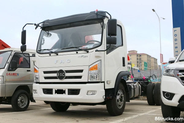 FAW Linghe Dongfang Star 143 ch 4X2(6 roues) 5,7 m camion léger à plate-forme avec cabine simple Extérieur (3) | 86Trucks
