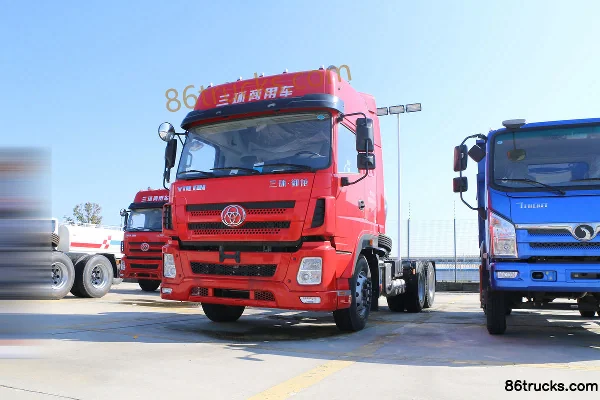 Sanhuan Shitong Yulong Heavy Truck 375 hp 6X4(10 wheels) LNG Tractor Truck Exterior (3) | 86Trucks