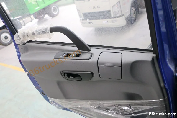 FAW Linghe 160 hp 4X2(6 wheels) 3.8m dump truck Cab (2) | 86Trucks