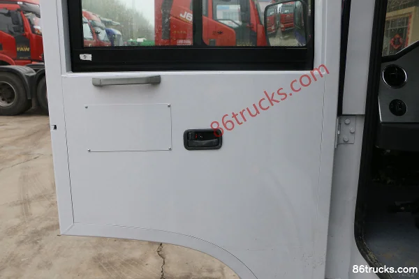 FAW Xiake K16 4.5T 5.99m Pure Electric Van Transport Truck 79.716kWh Cab (1) | 86Trucks