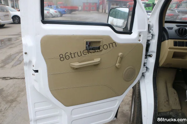 FAW Jieke K5 2,6 T fourgon électrique fermé 4,5 m 45,6 kWh Cabine (1) | 86Trucks