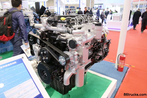Yuchai YCS06270-60 270hp 6.2L China VI Diesel Engine Exterior (3) | 86Trucks