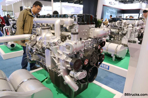 Yuchai YCK13560-60 560 ch 13L China VI moteur diesel Extérieur (3) | 86Trucks
