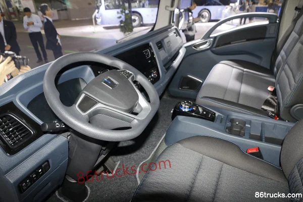 FARIZON Re500 6T 4m Single Row Extended-Range Electric Refrigerated Truck 25.9kWh 4X2(6 wheels) Cab (3) | 86Trucks