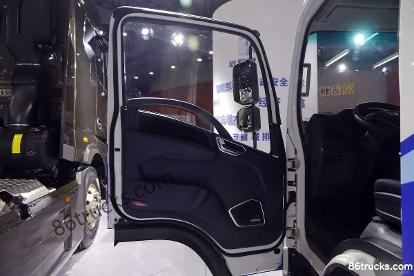 FARIZON Re500 6T 4m Single Row Extended-Range Electric Refrigerated Truck 25.9kWh 4X2(6 wheels) Cab (1) | 86Trucks