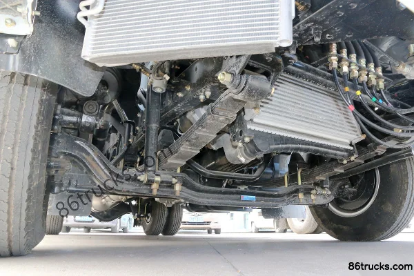 Dongfeng Kaipute K6-L 115 hp 4X2(6 wheels) 4.17m single-row van light truck Chassis (2) | 86Trucks