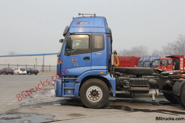 Foton AumanETX 6 Series Heavy Truck 336hp 4X2(6 wheels) Tractor Truck (Lightweight) Exterior (2) | 86Trucks