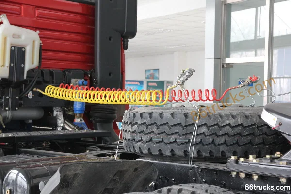 SHACMAN Delong F3000 375 hp 6X4(10 wheels) Tractor Truck (Highway Edition) Chassis (1) | 86Trucks