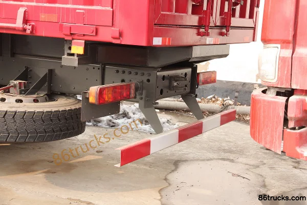 Sinotruk HOWO 375 hp 8X4(12 wheels) 7.6m dump truck (side tipper) Chassis (3) | 86Trucks
