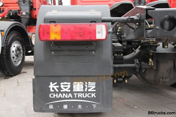 Sinotruk Yuanwei Heavy Truck 336 hp 6X4(10 wheels) Tractor Truck Chassis (2) | 86Trucks