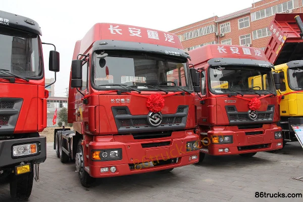 Sinotruk Sinotruk Yuanwei Heavy Truck Tractor Trucks