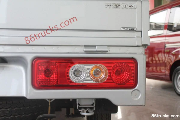 Karry Youjin 2010 1.0L 68 ch 4X2(6 roues) essence camion plateau simple cabine 2,5 m (basique) Carrosserie (3) | 86Trucks