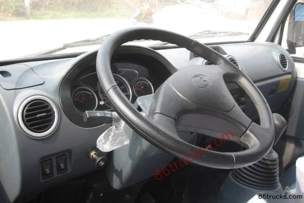Kama Fuyunlai 1.8L 61 ch 4X2(6 roues) diesel camion plateau simple cabine 3 m (1) | 86Trucks