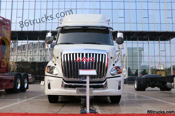JAC Gallop V7 Heavy Truck 510 hp 6X4(10 wheels) AMT Automatic Long-Head Tractor Truck Exterior (2) | 86Trucks