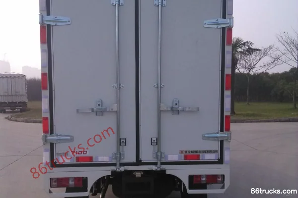 Qiling Auto T100 édition 2018 version Chuangfu 2,8T diesel 109 ch deux roues motrices pick-up cabine simple Extérieur (3) | 86Trucks