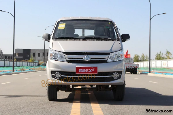 Changan Kuayue Wang X5 1.5L 112 hp 4X2(6 wheels) 3.1m Double Row Flatbed Light Truck (Long Cargo Box) Exterior (2) | 86Trucks