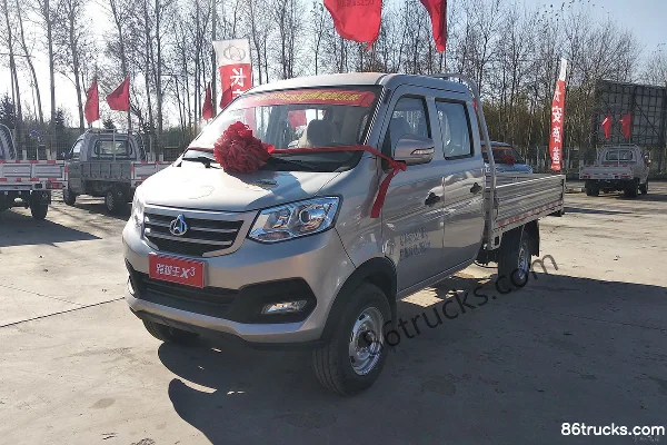 Changan Kuayue Wang X3 Luxury 1.6L CNG 105 hp 4X2(6 wheels) 2.71m double-row flatbed light truck (China VI) Exterior (3) | 86Trucks