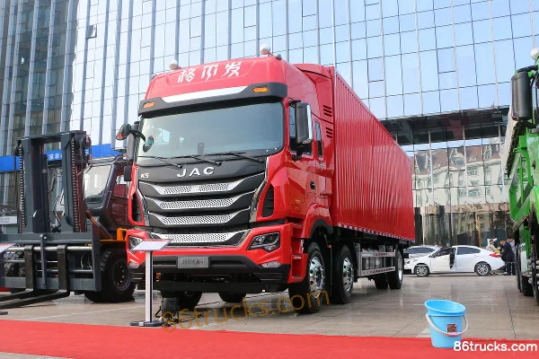 JAC Gallop K5X heavy truck standard load 290 hp 6X2(8 wheels) 8.5m van cargo truck Exterior (3) | 86Trucks