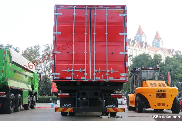 JAC Gallop K5X heavy truck standard load 290 hp 6X2(8 wheels) 8.5m van cargo truck Body (2) | 86Trucks