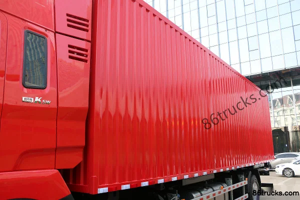 JAC Gallop K5X heavy truck standard load 290 hp 6X2(8 wheels) 8.5m van cargo truck Body (1) | 86Trucks