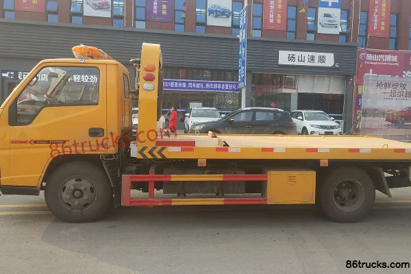 JMC Shunda Narrow Body 116 hp 4X2(6 wheels) Wrecker (Zhuanwei Brand) Exterior (3) | 86Trucks