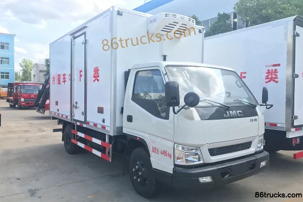 JMC Shunda 116hp 4X2(6 wheels) 4.05m Refrigerated Truck (Jiangte Brand) Exterior