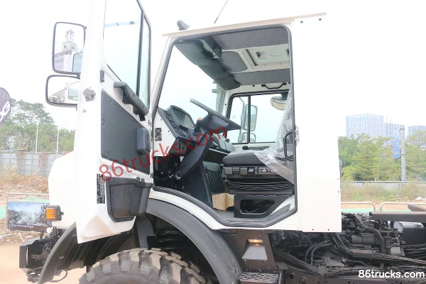 Mercedes-Benz Unimog U4000 220hp 4X4(6 wheels) Off-road Cargo Truck Chassis Cab (3) | 86Trucks