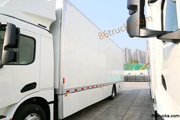 SHACMAN Delong L6000 4X2(6 wheels) Box Cargo Truck Chassis (1) | 86Trucks