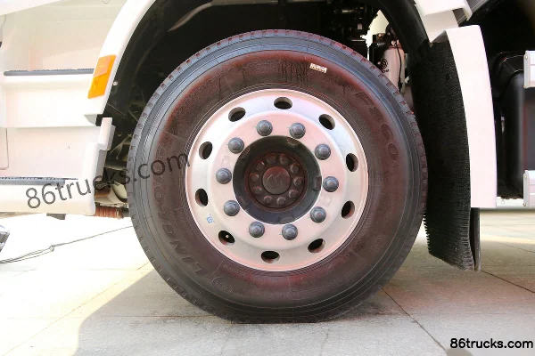 SHACMAN Delong M6000 340 hp 4X2(6 wheels) Cargo Truck Chassis (2) | 86Trucks