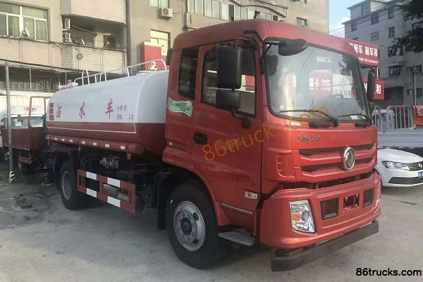 Dongfeng Teshang 160 ch 4X2(6 roues) Water Sprinkler Truck (EQ5168GSSLV) Extérieur (3) | 86Trucks