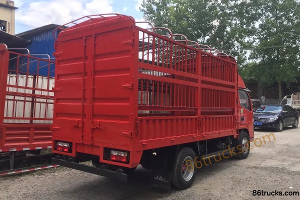 Dongfeng Kaipute K6-S 2018 115 ch 4X2(6 roues) camion léger à ridelles cabine avec couchette 3,8 m Extérieur (3) | 86Trucks