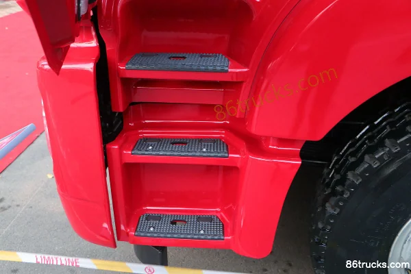 NanJun Ruiyu K60 300hp 8X4(12 wheels) 6m Dump Truck Cab (2) | 86Trucks