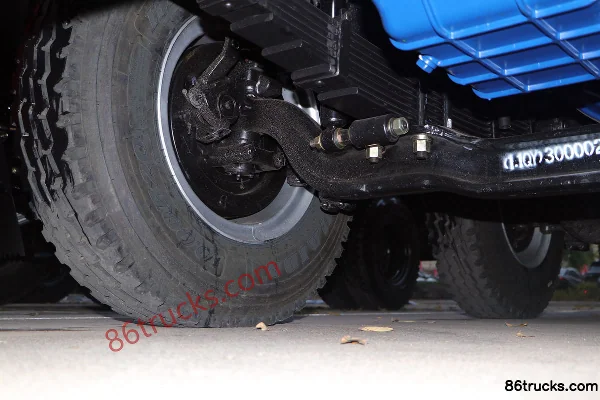 NanJun Ruiyu K60 300hp 8X4(12 wheels) 6m Dump Truck Chassis (2) | 86Trucks