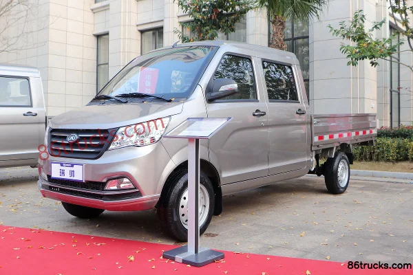 NanJun Ruishuai C Series Deluxe 1.5L 112hp 4X2(6 wheels) Gasoline 2.515m Double Row Flatbed Mini Truck (China VI) Exterior (3) | 86Trucks