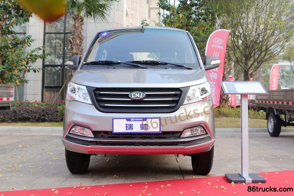 NanJun Ruishuai C Series Deluxe 1.5L 112hp 4X2(6 wheels) Gasoline 2.515m Double Row Flatbed Mini Truck (China VI) Exterior (2) | 86Trucks