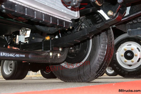 NanJun Ruijie D20P 87 hp 4X2(6 wheels) 3.3m Dump Truck Chassis (3) | 86Trucks