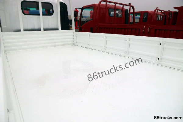 NanJun Ruijie D20P 87 hp 4X2(6 wheels) 3.3m Dump Truck Body (2) | 86Trucks