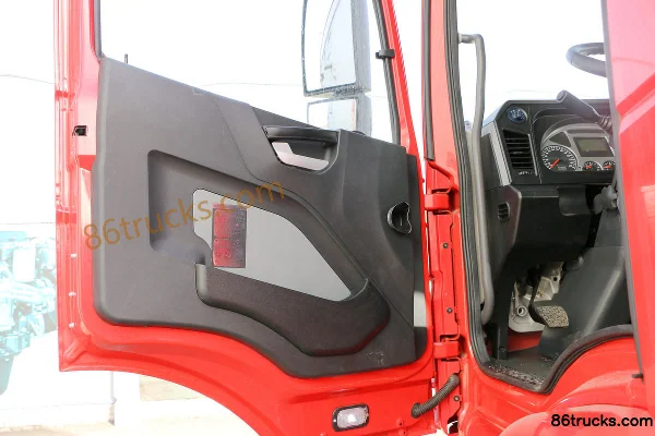 SAIC Hongyan Jieka C500 Heavy Truck Standard Load Version 350 hp 6X4(10 wheels) Tractor Truck Cab (1) | 86Trucks