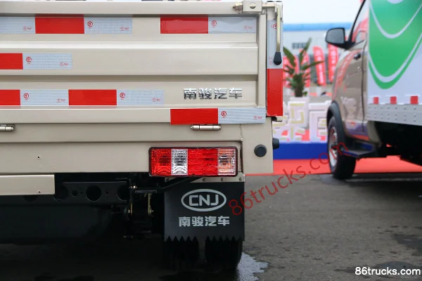 NanJun Ruishuai FN 1.8L 133 hp 4X2(6 wheels) Gasoline/CNG 3.2m Single Row Flatbed Mini Truck Body (2) | 86Trucks