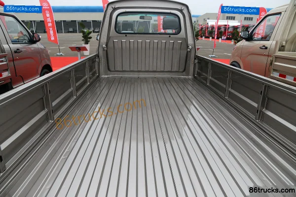 NanJun Ruishuai CE 4X2(6 wheels) 2.9m Single Row Pure Electric Panel Micro Truck 39kWh Body (2) | 86Trucks