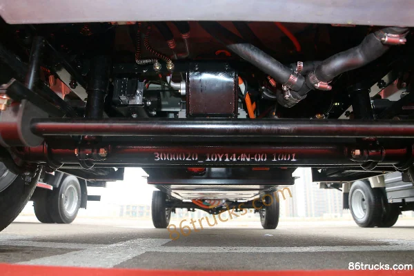 NanJun Ruishuai FE 2.53T 4X2(6 wheels) 3.25m Single Row Pure Electric Van Micro Truck 39kWh Chassis (1) | 86Trucks