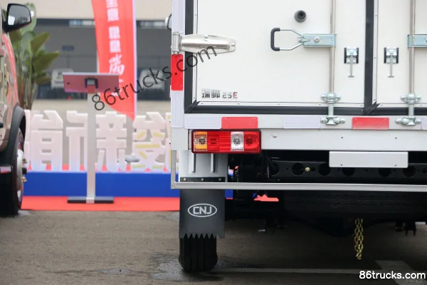 NanJun Ruishuai FE 2.53T 4X2(6 wheels) 3.25m Single Row Pure Electric Van Micro Truck 39kWh Body (2) | 86Trucks