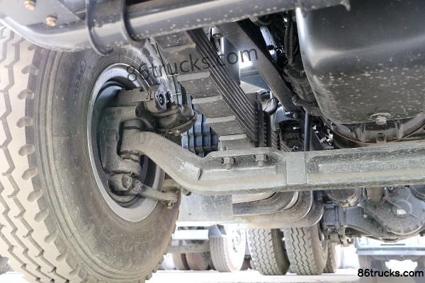 SAIC Hongyan Genlyon C500 Heavy Truck Northern Edition 520hp 6X4(10 wheels) Tractor Truck Chassis (2) | 86Trucks