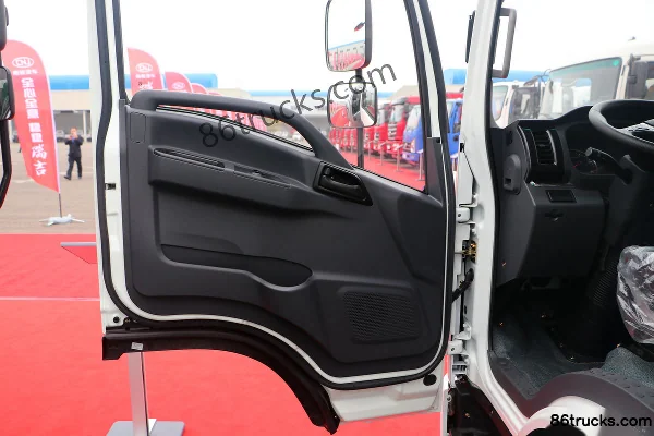 NanJun Ruiji J30EG 4.15m Single Row Extended-Range Electric Van Light Truck 77kWh 4X2(6 wheels) Interior (1) | 86Trucks