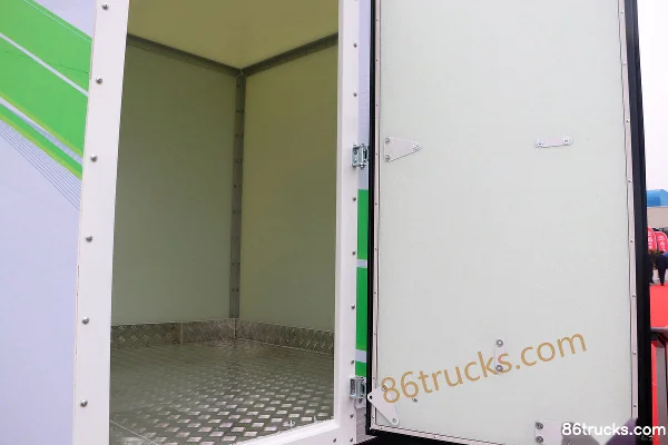 NanJun Ruiji J30EG 4.15m Single Row Extended-Range Electric Van Light Truck 77kWh 4X2(6 wheels) Body (3) | 86Trucks