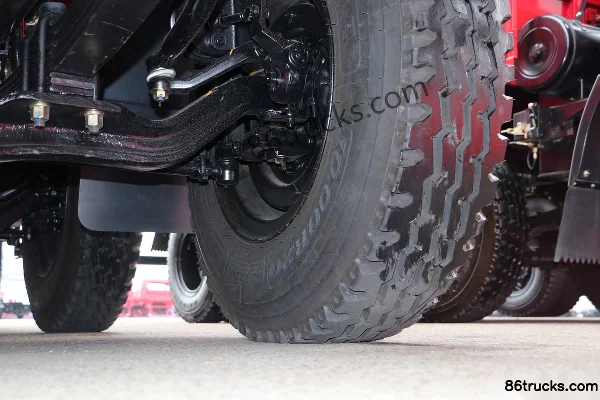 NanJun Ruiyu R60D 200 ch 6X2(8 roues) camion benne 5,2 m Châssis (3) | 86Trucks