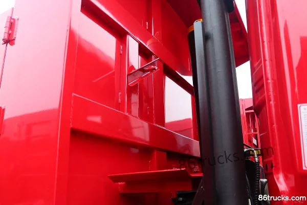 NanJun Ruiyu R60D 200 ch 6X2(8 roues) camion benne 5,2 m Carrosserie (1) | 86Trucks