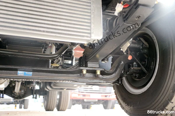 Hyundai Commercial Vehicle 致道300M 130 ch 4X2(6 roues) 4,165 m camion léger à ridelles cabine approfondie Châssis (3) | 86Trucks
